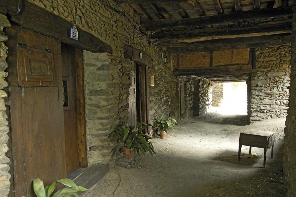 Los Balcones Del Rio Robledillo De Gata Szoba fotó